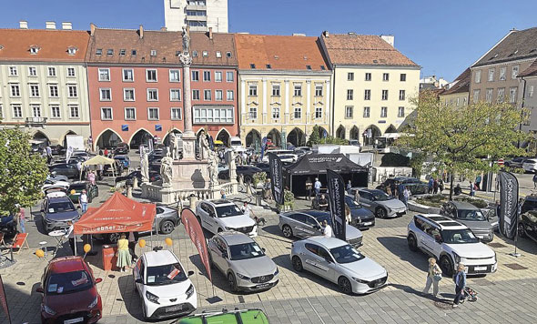 Pressebild für die 8. Automesse des Verein Automobilhandel Wiener Neustadt Pressebild für die 8. Automesse des Verein Automobilhandel Wiener Neustadt